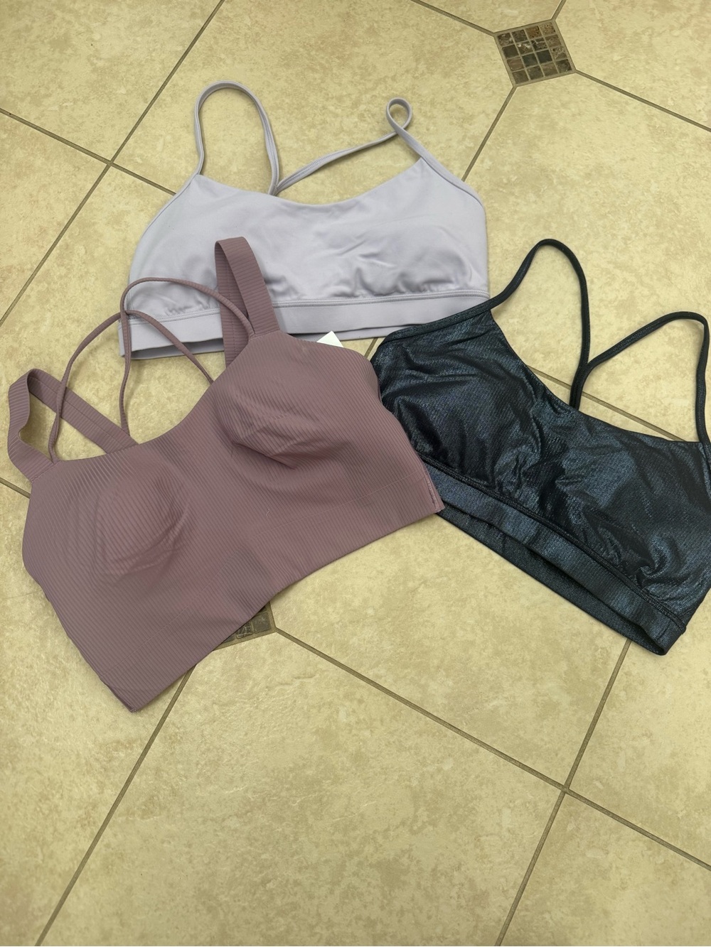 Lululemon sports bra bundle